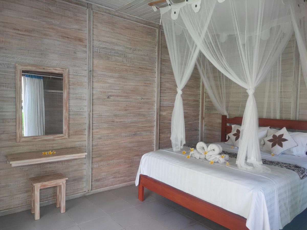Vista Huts Lembongan Otel Nusa Lembongan Dış mekan fotoğraf