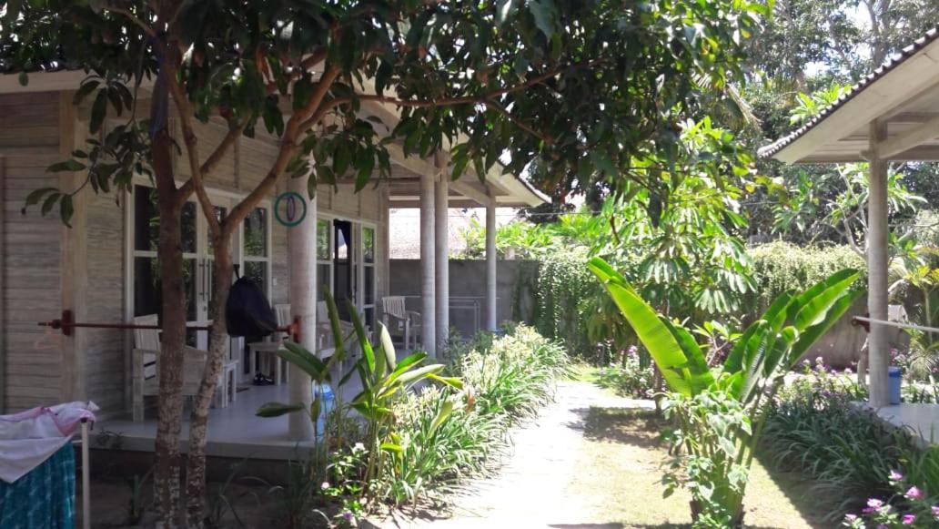 Vista Huts Lembongan Otel Nusa Lembongan Dış mekan fotoğraf