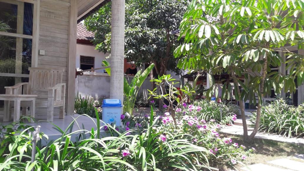 Vista Huts Lembongan Otel Dış mekan fotoğraf