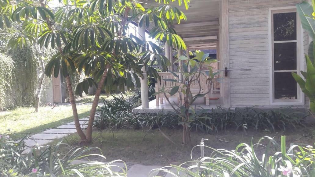 Vista Huts Lembongan Otel Dış mekan fotoğraf