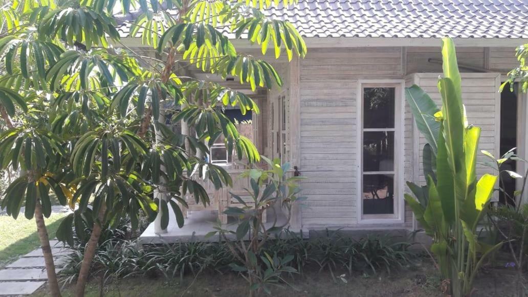 Vista Huts Lembongan Otel Dış mekan fotoğraf